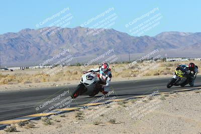 media/Jan-10-2025-CVMA Friday Practice (Fri) [[489e0da257]]/Group 4 and Trackday/Session 2 (Turn 4 Inside)/